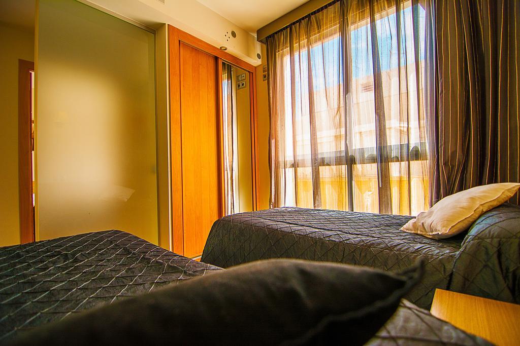 Dream Suites & Apartaments Алмерия Екстериор снимка