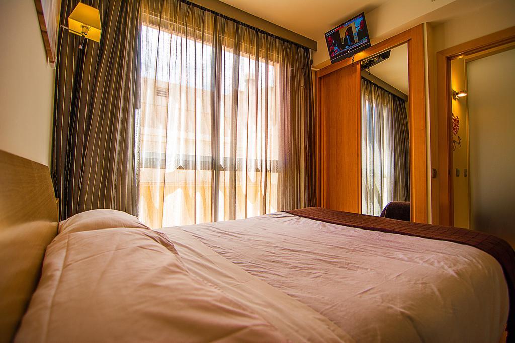 Dream Suites & Apartaments Алмерия Екстериор снимка