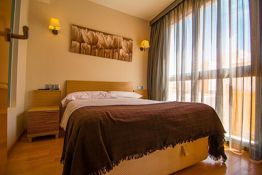 Dream Suites & Apartaments Алмерия Екстериор снимка