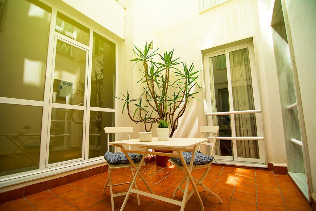 Dream Suites & Apartaments Алмерия Екстериор снимка